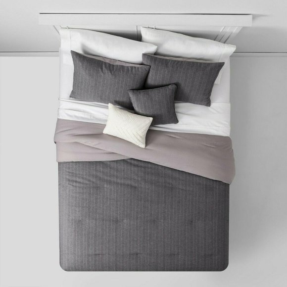 Threshold Other - NEW 5pcQUEEN Flannel Strip Comforter Set